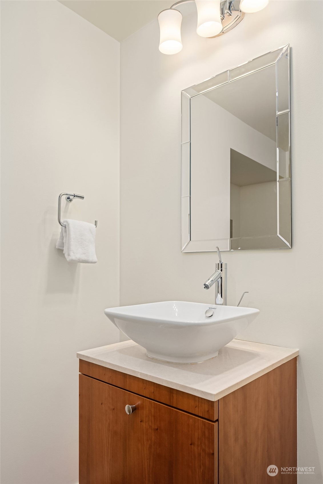 500 106th Avenue NE Unit: 1911