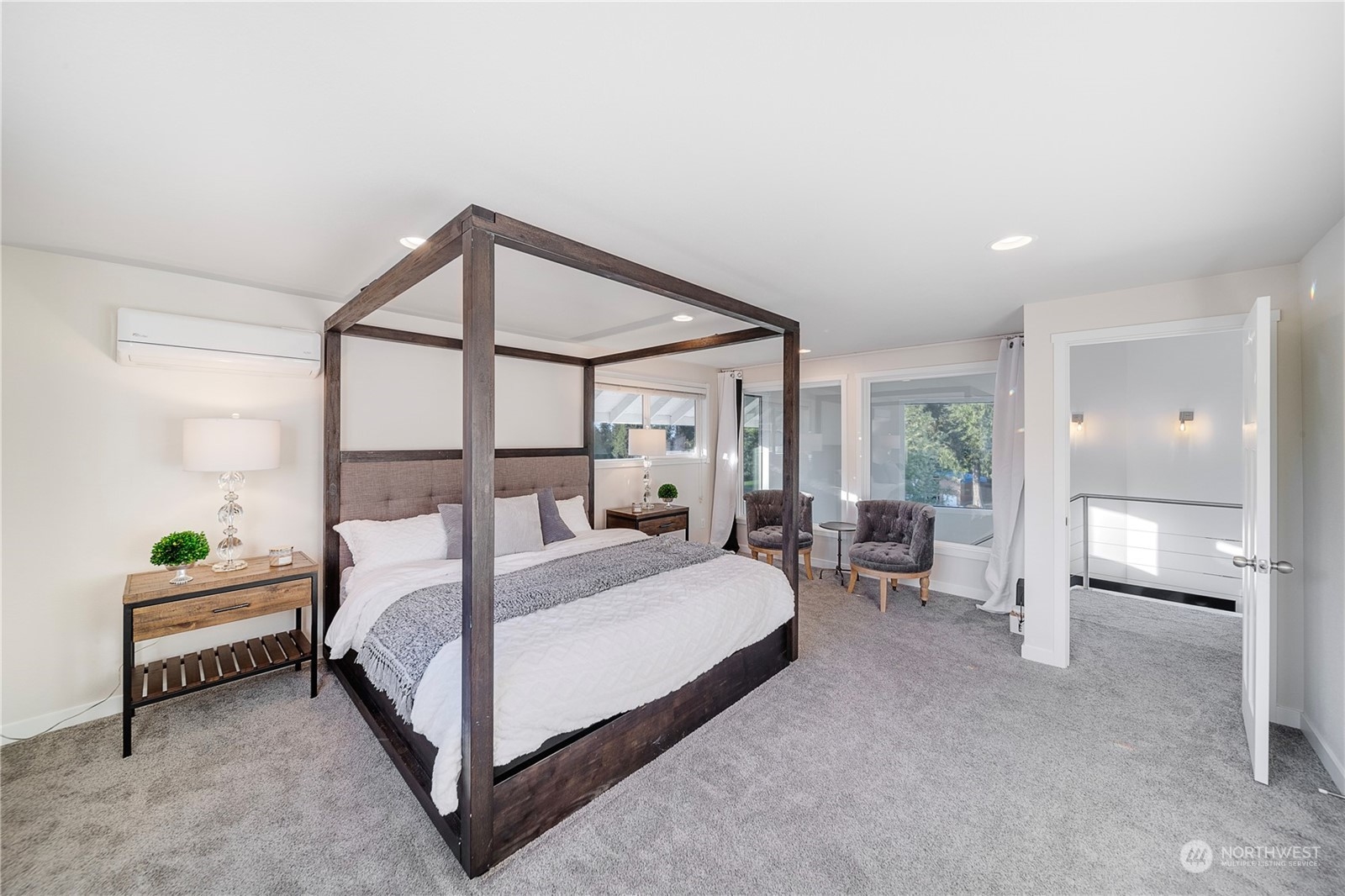 5109 W Tapps Drive E