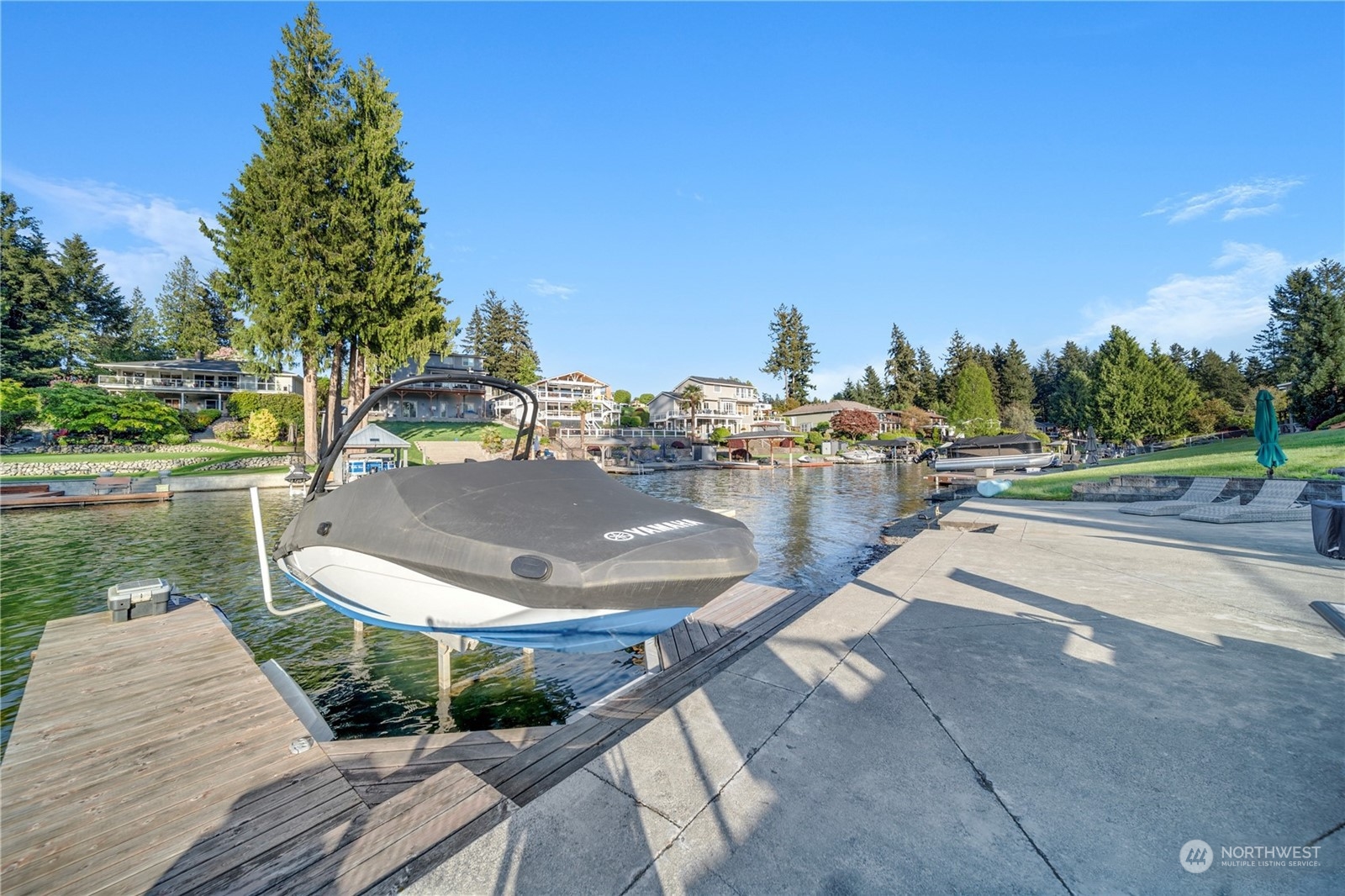 5109 W Tapps Drive E