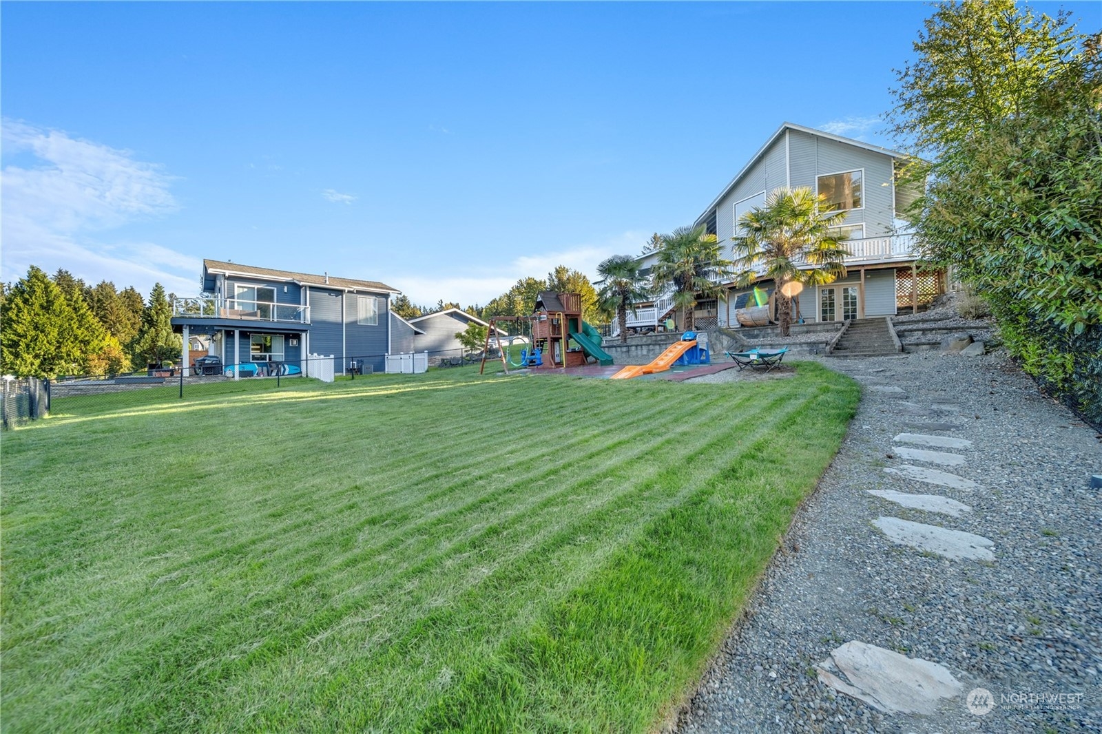 5109 W Tapps Drive E