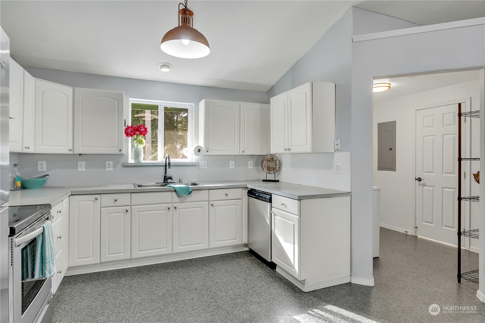 18304 Blue Hills Drive SE