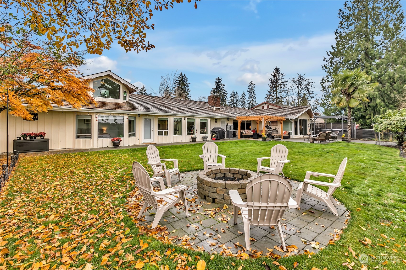 3445 Scenic Drive SE