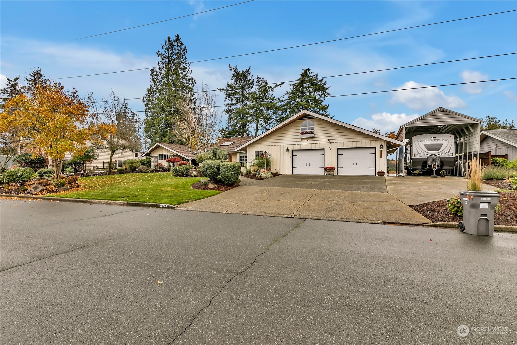 3445 Scenic Drive SE