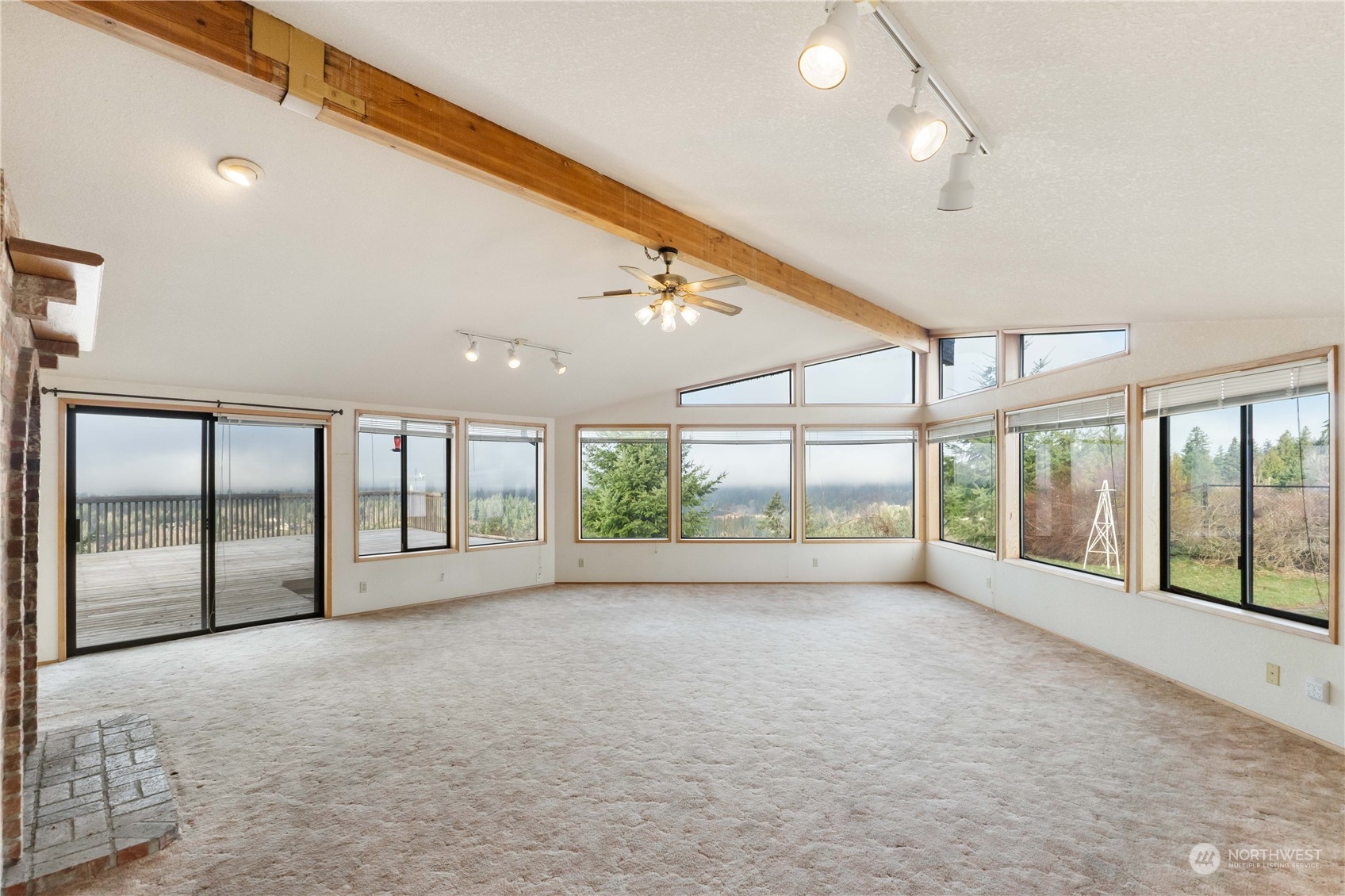 176 Dow Ridge Drive N