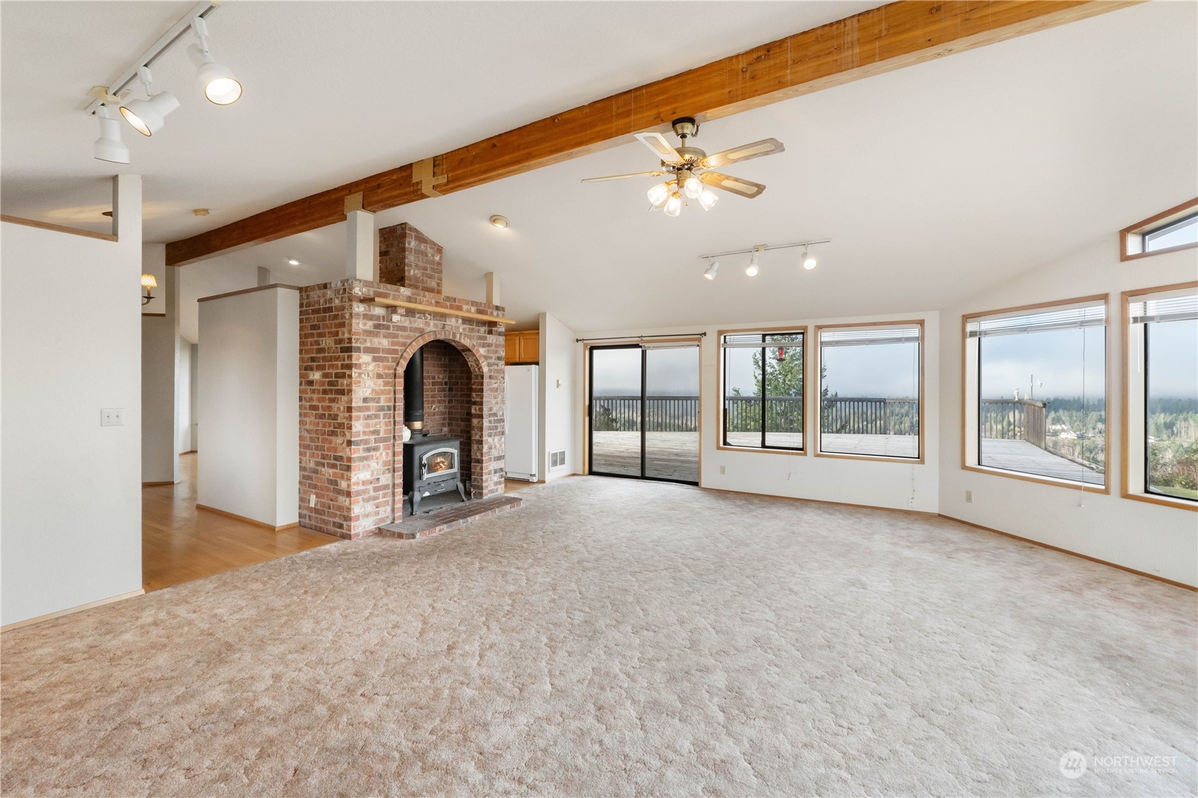 176 Dow Ridge Drive N