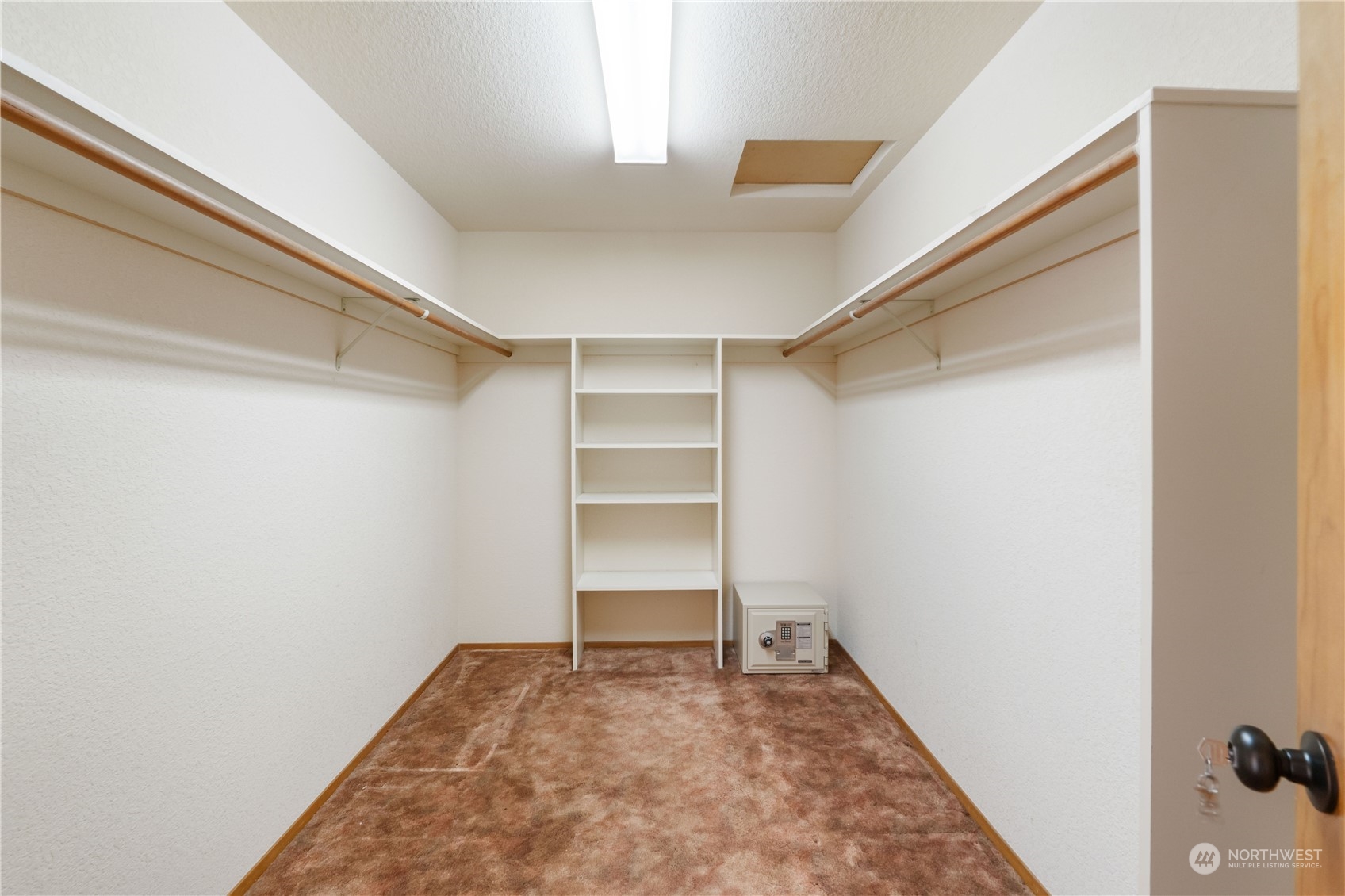 176 Dow Ridge Drive N