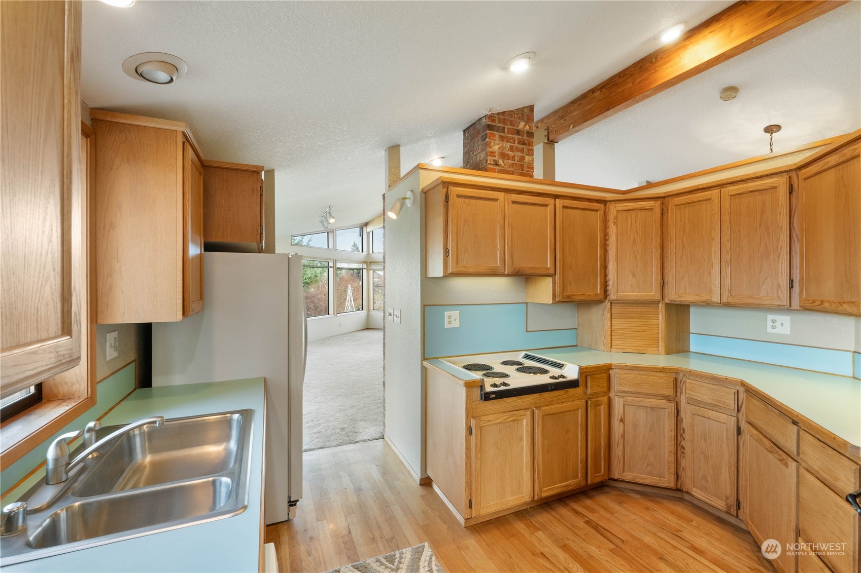 176 Dow Ridge Drive N