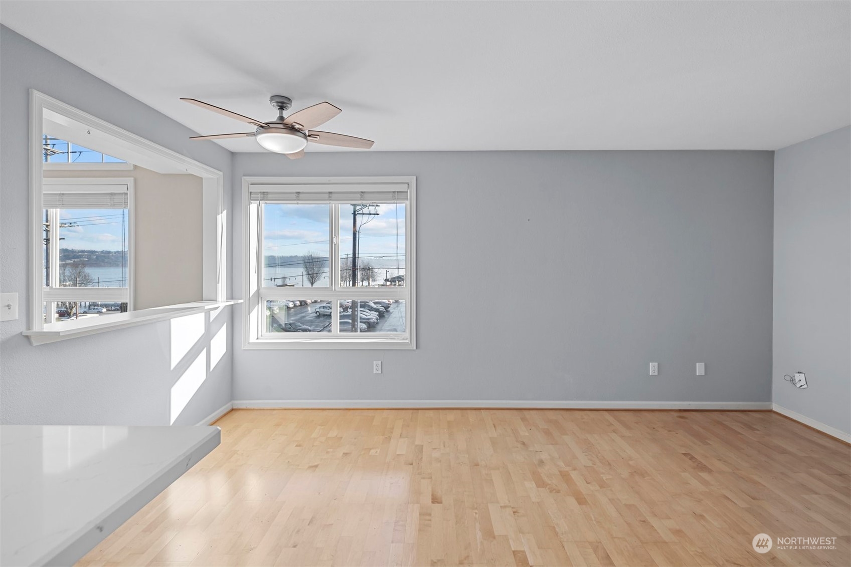 3016 N CARR Street Unit: B401