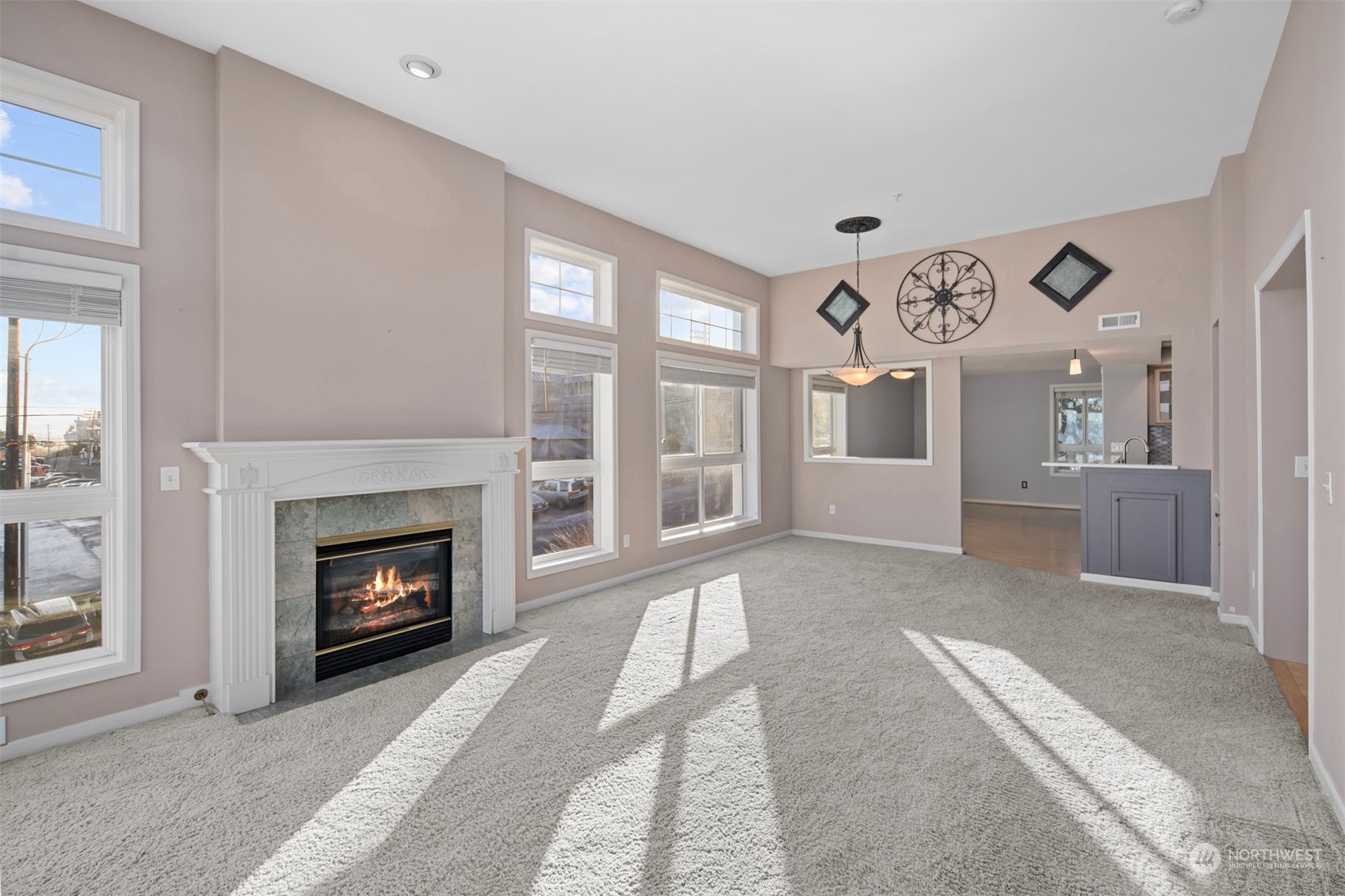 3016 N CARR Street Unit: B401