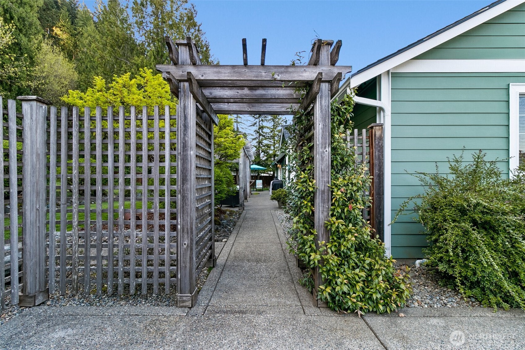 13804 139th Avenue E