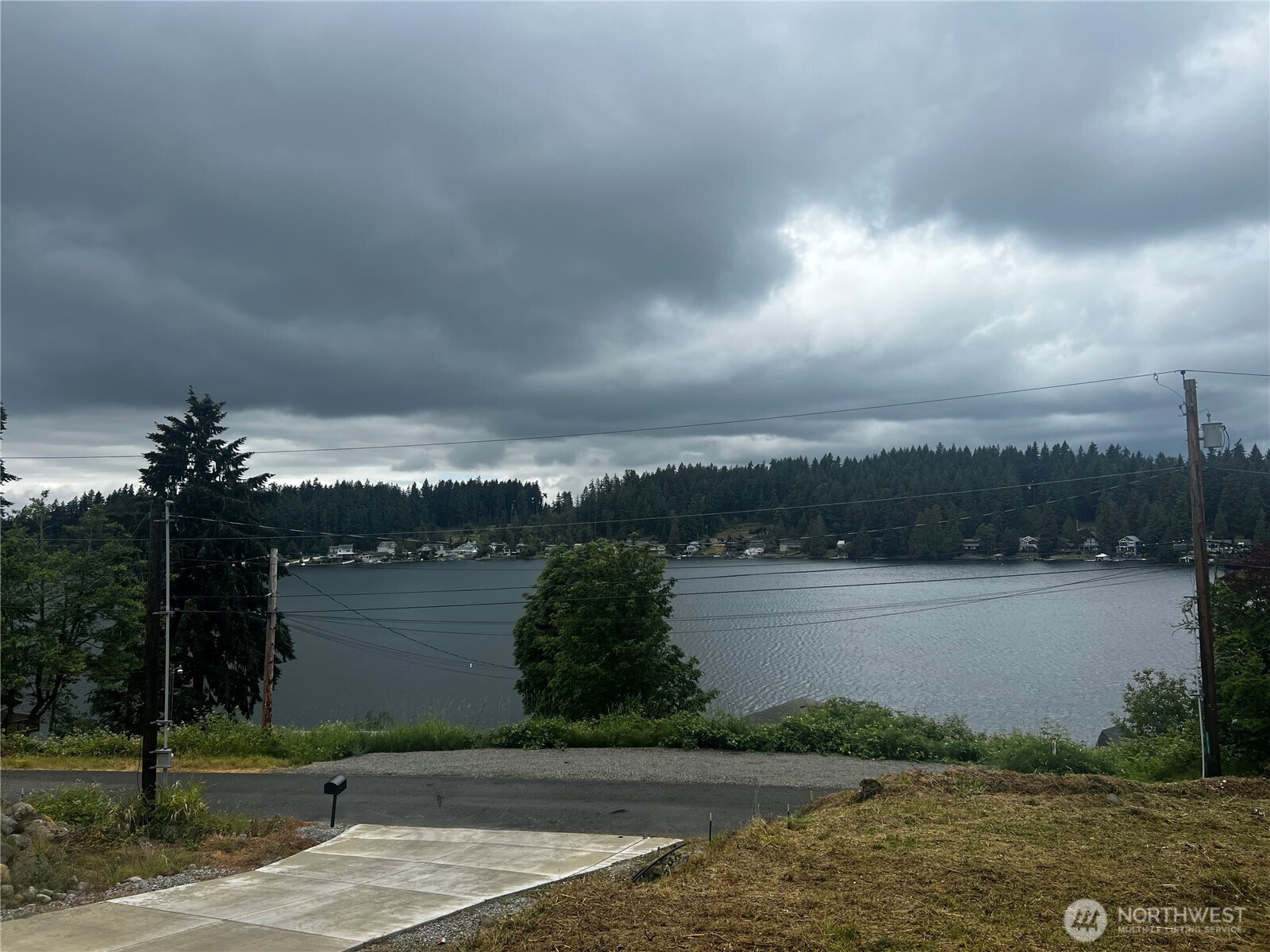 12120 S Clear Lake Road E