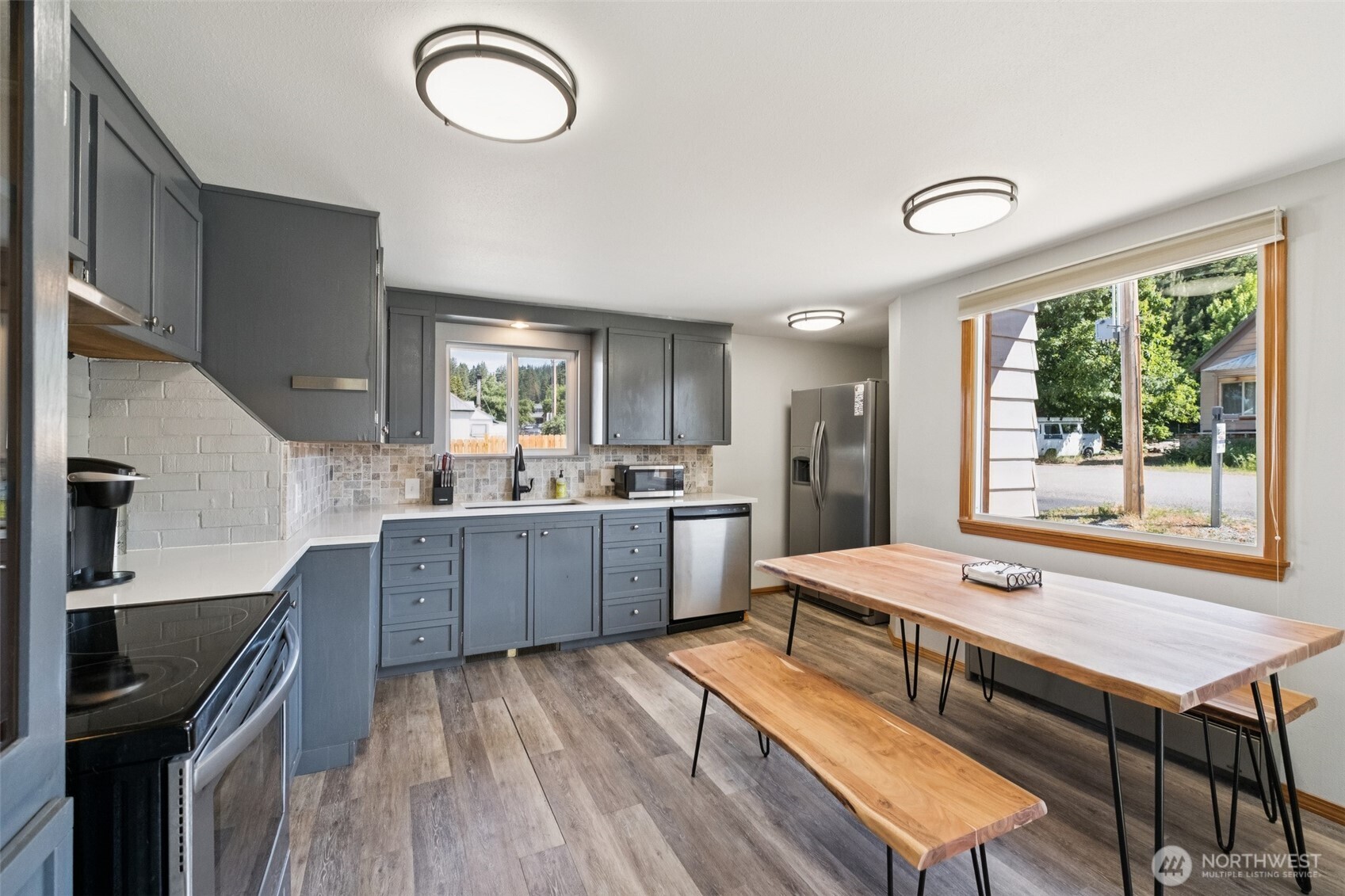 420 3rd Street