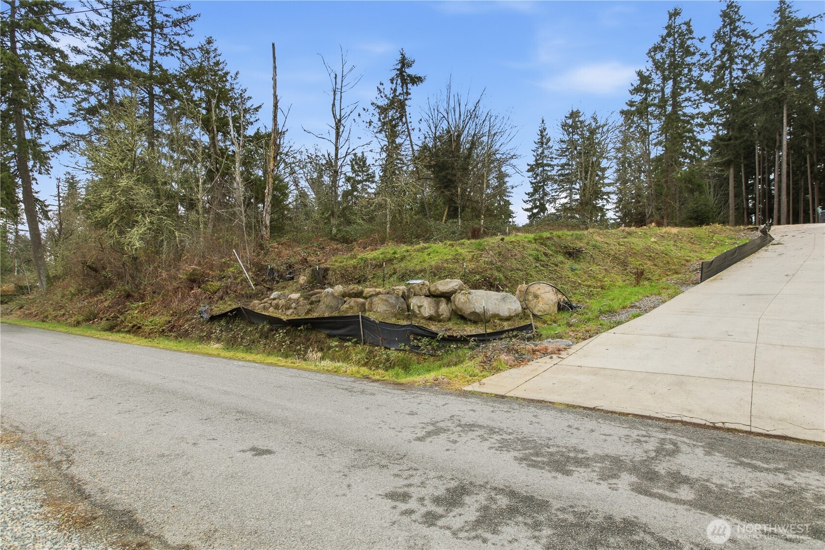 12120 S Clear Lake Road E