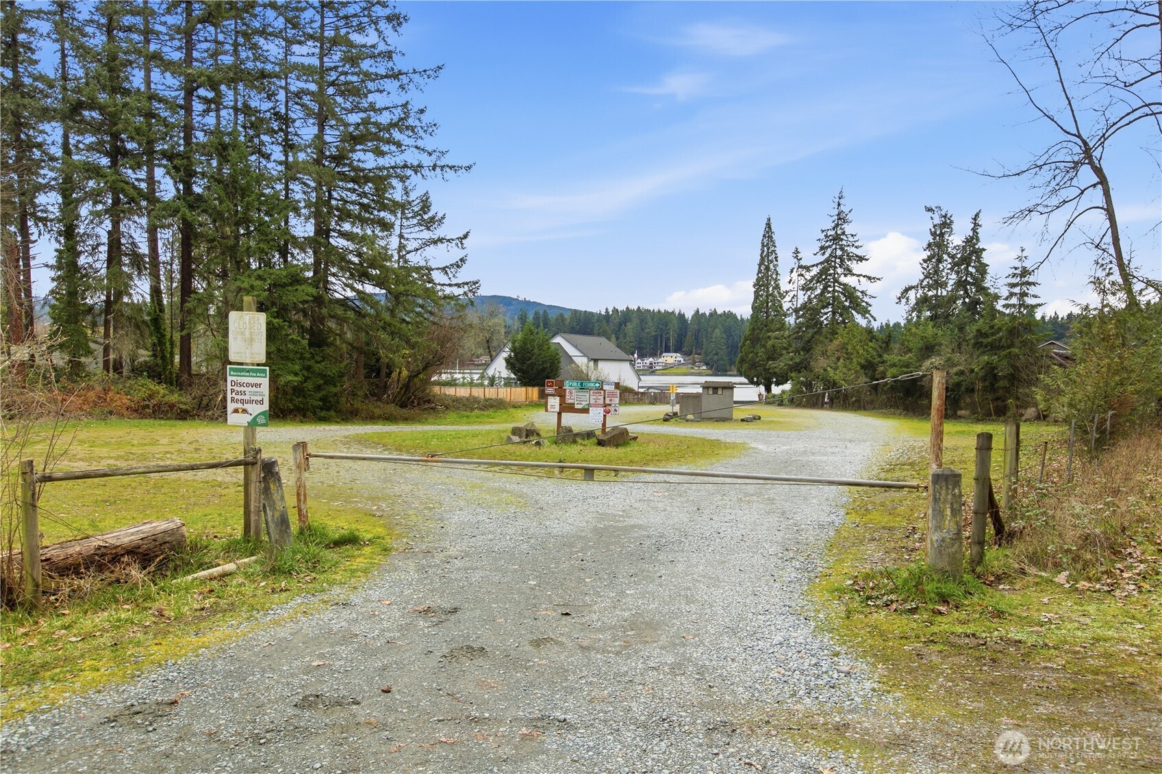 12120 S Clear Lake Road E