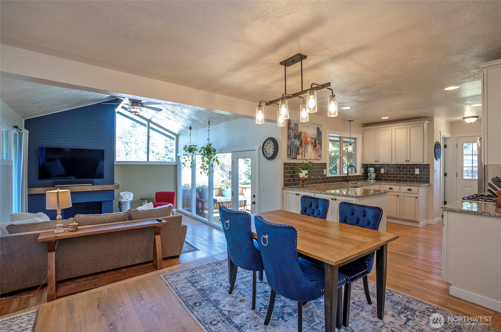 1221 Huson Drive