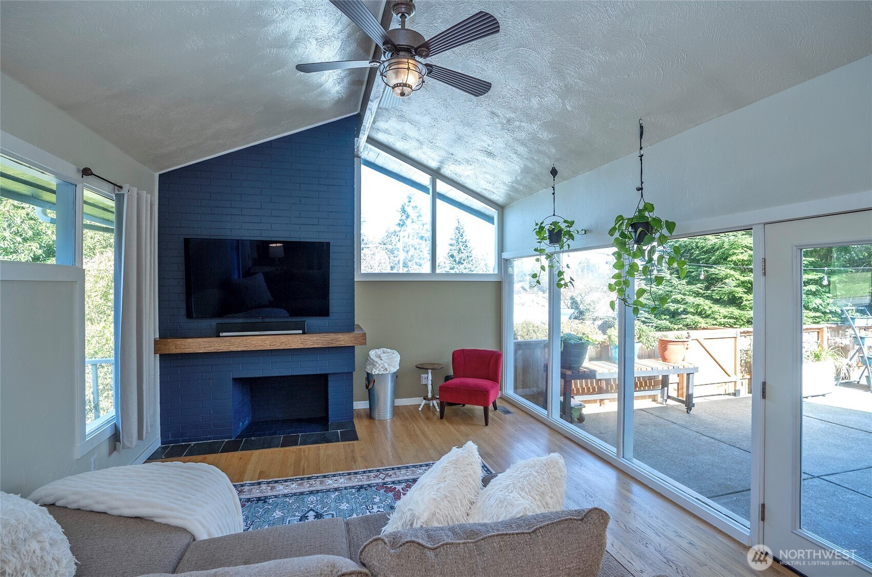 1221 Huson Drive