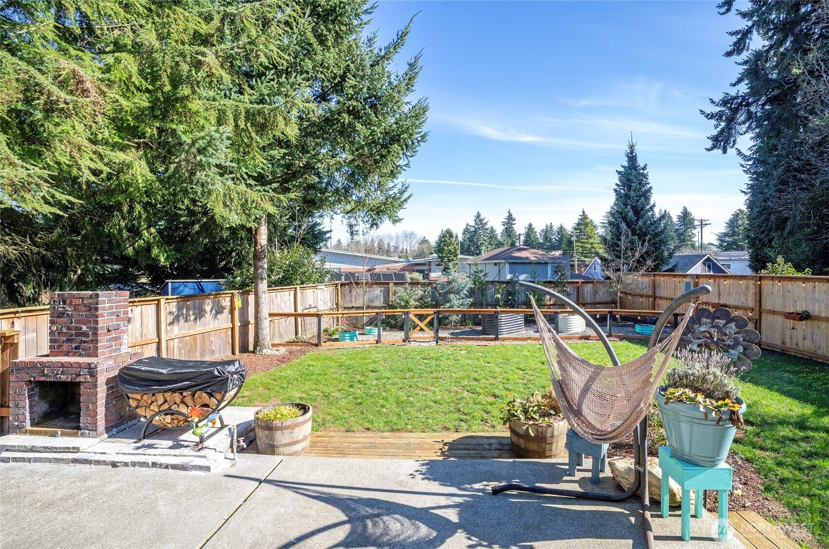 1221 Huson Drive