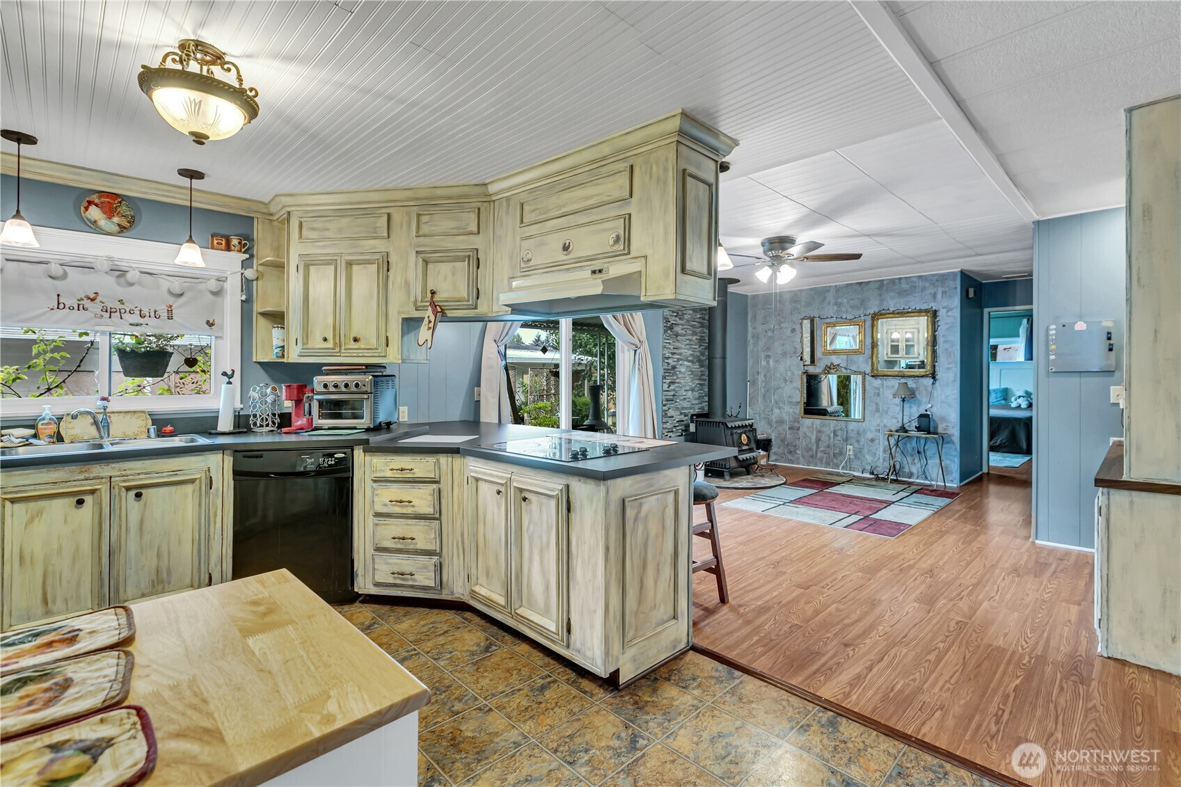 201 Union Ave SE Unit: 22