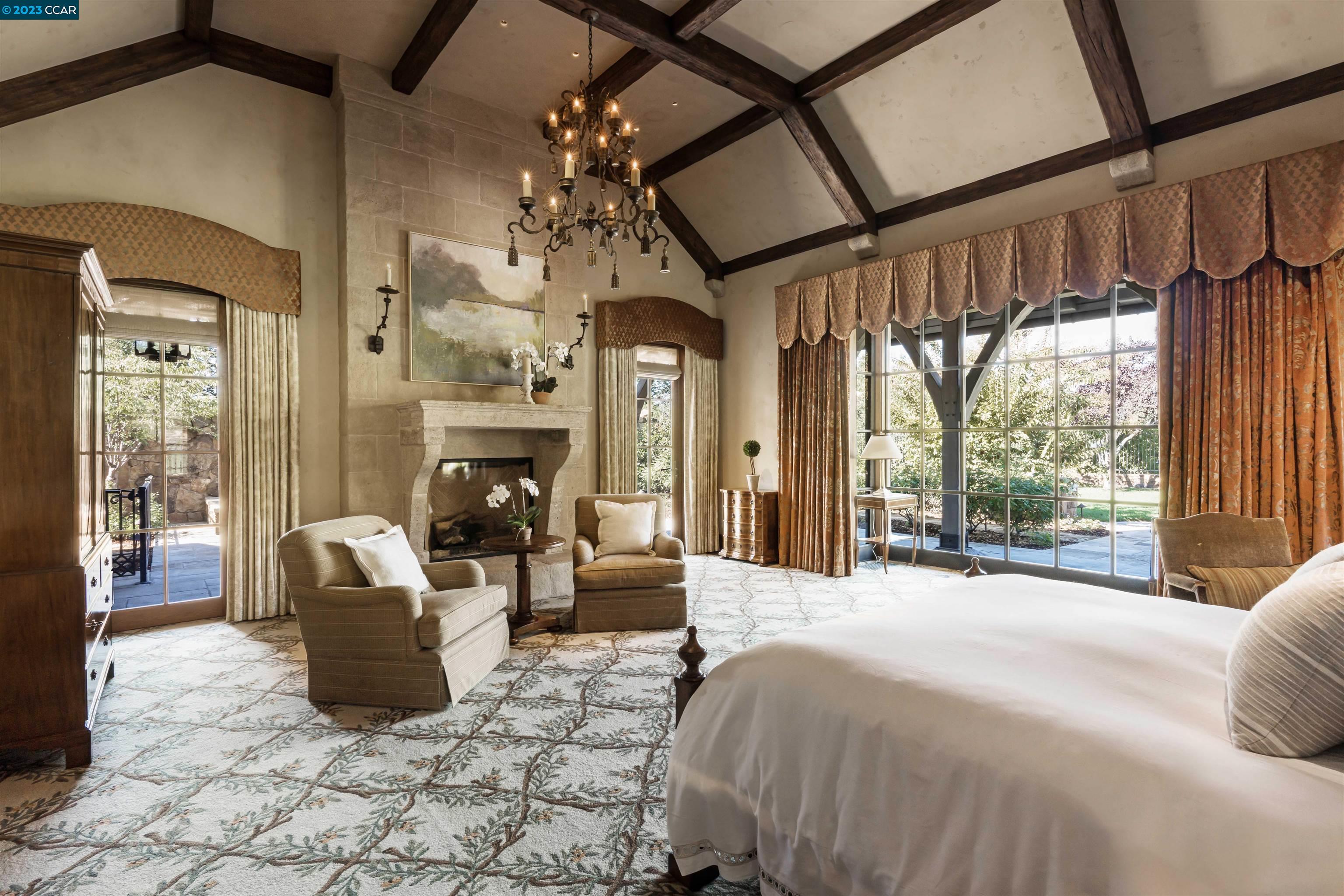 Fieldhaven Estate, 7 Country Oak Ln