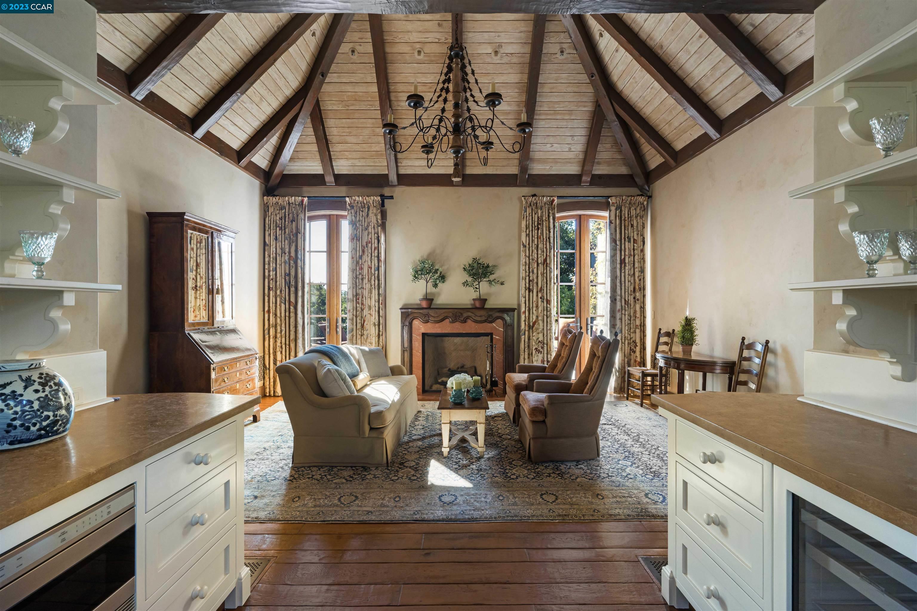 Fieldhaven Estate, 7 Country Oak Ln