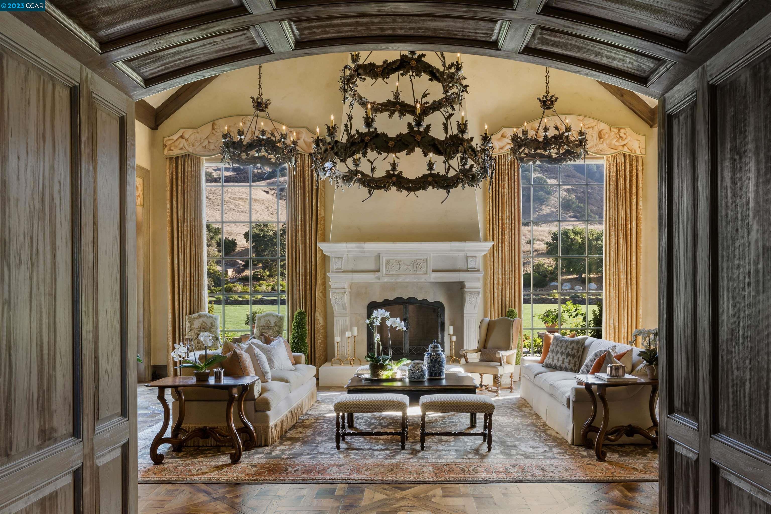 Fieldhaven Estate, 7 Country Oak Ln