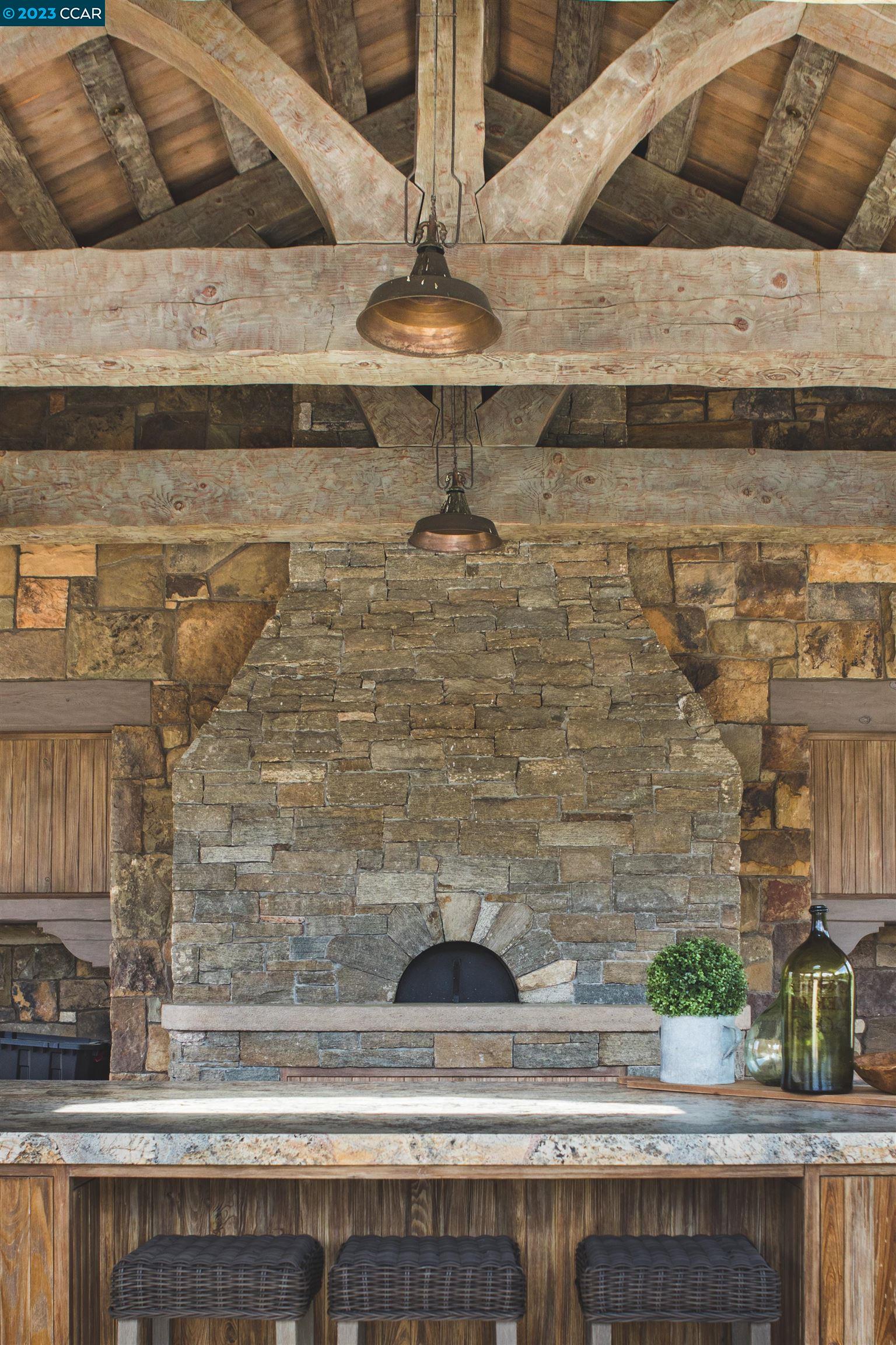 Fieldhaven Estate, 7 Country Oak Ln