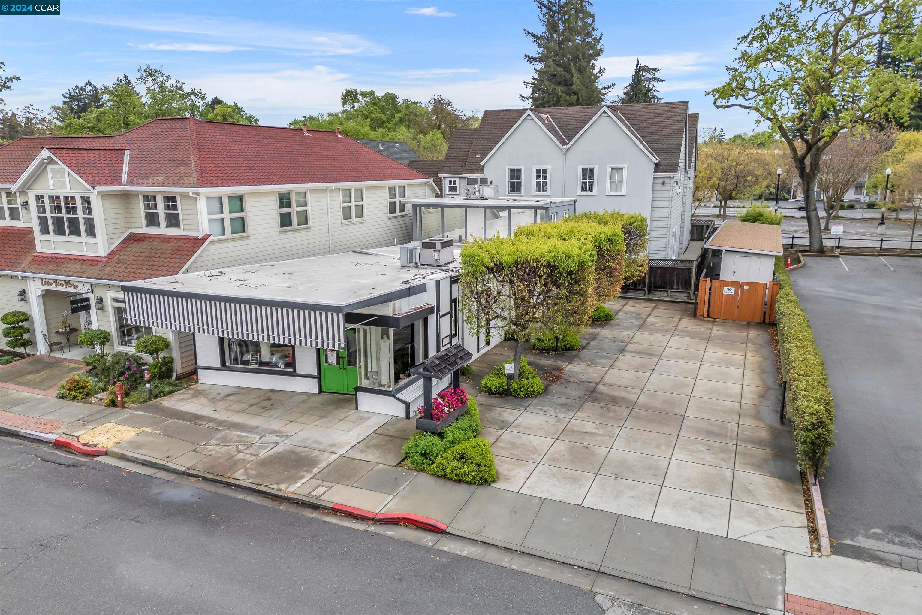 169 E Prospect Ave