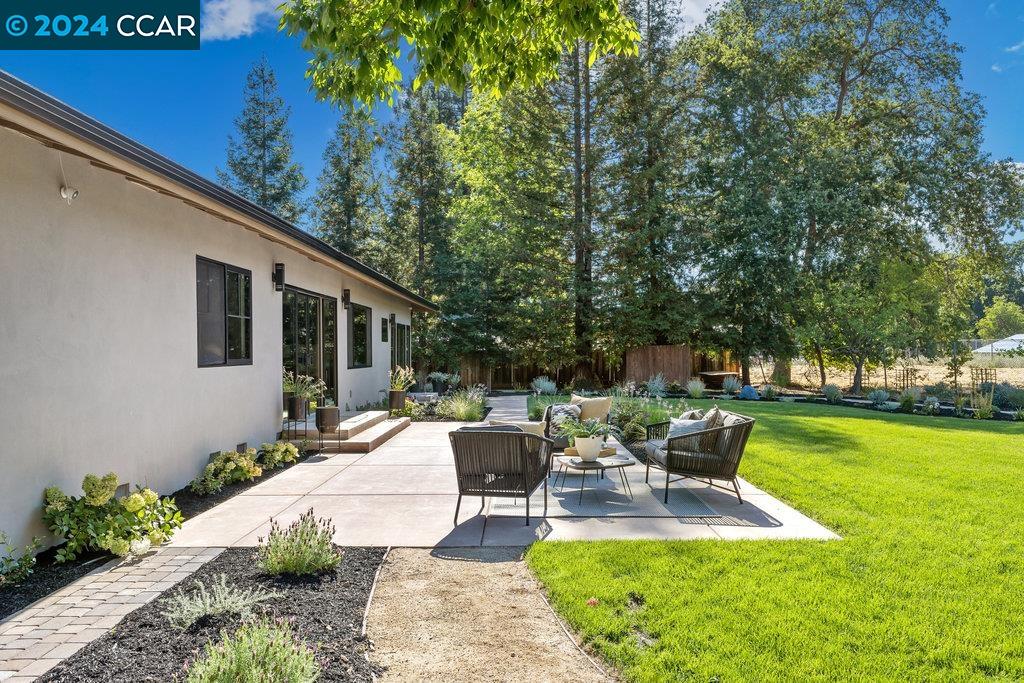 20 Flagstone Ct