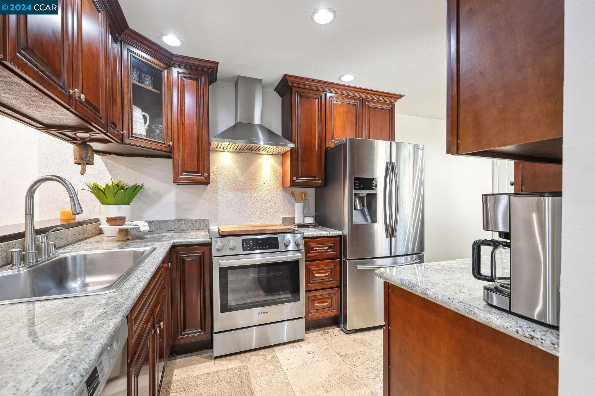 4217 Sheldon Cir