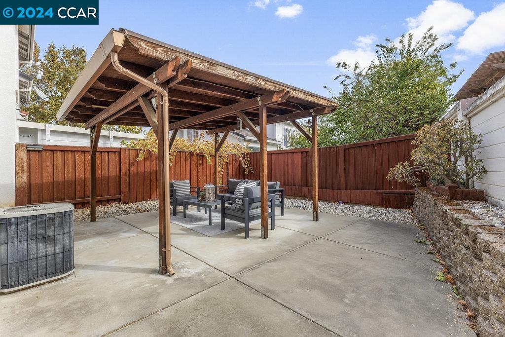 1812 Gardenia Ct