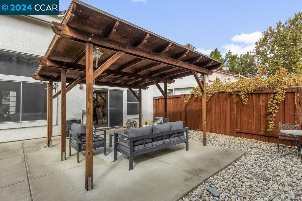 1812 Gardenia Ct