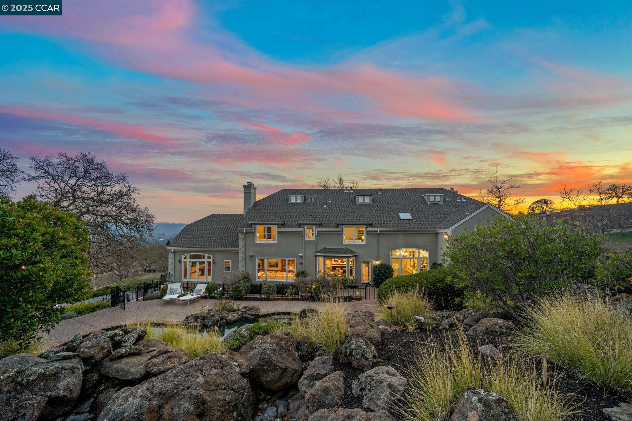 2420 Diablo Lakes Ln