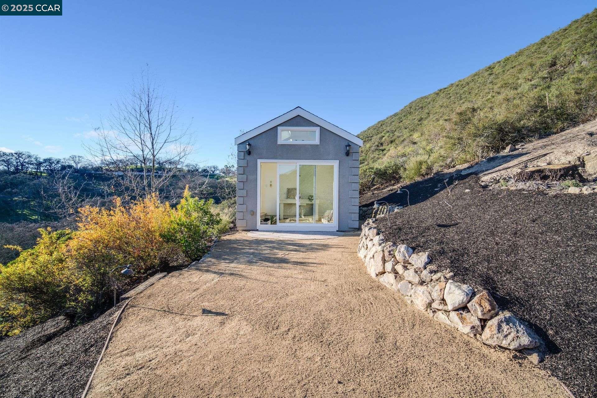 2420 Diablo Lakes Ln