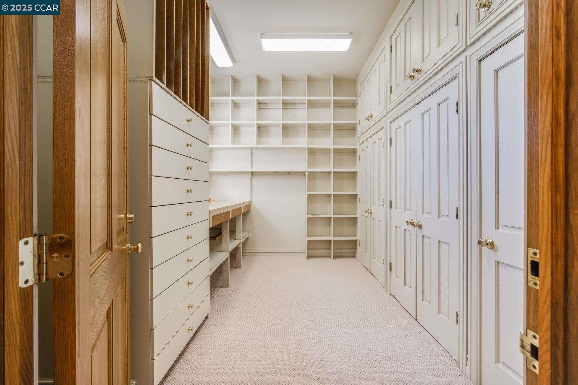 2420 Diablo Lakes Ln