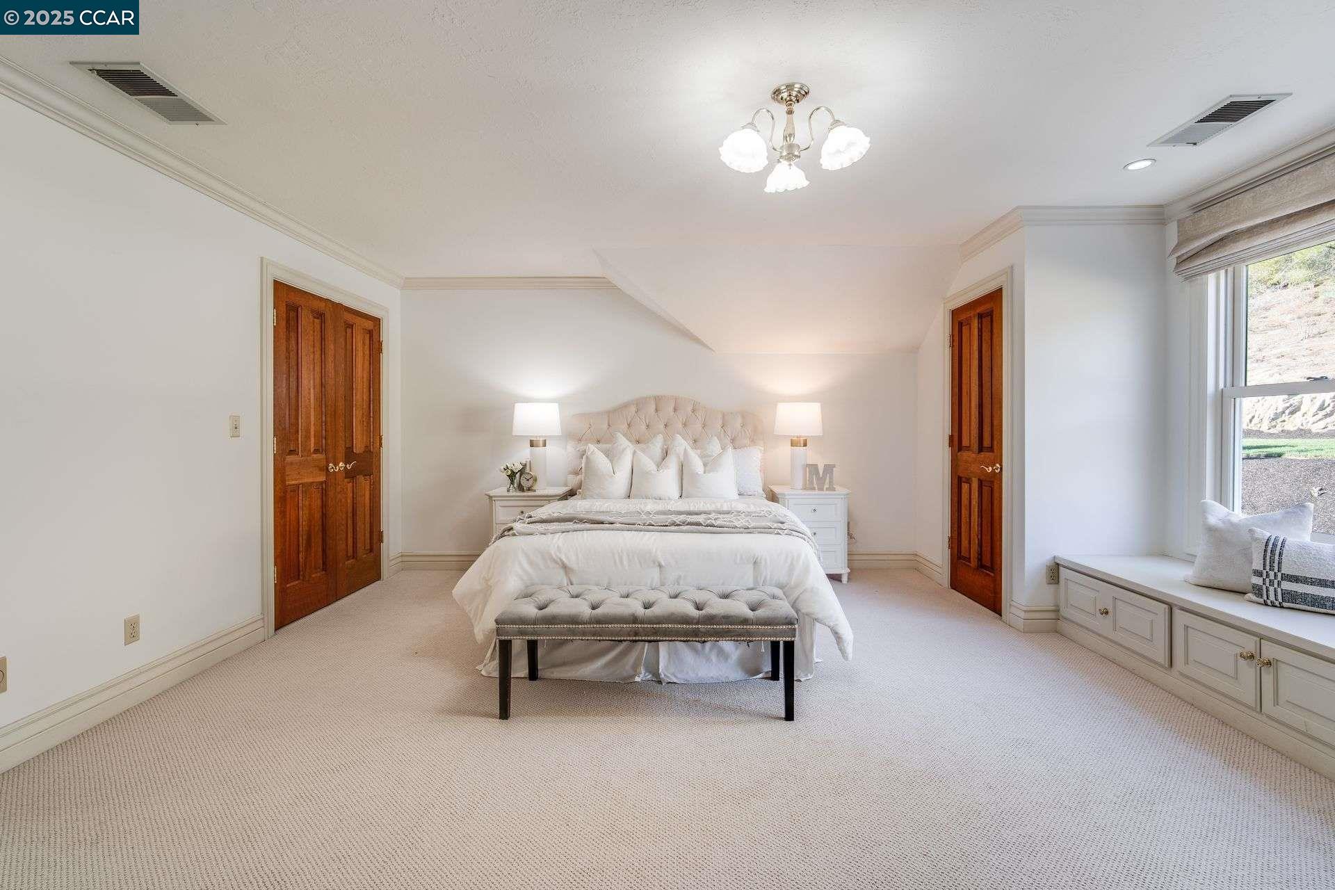 2420 Diablo Lakes Ln