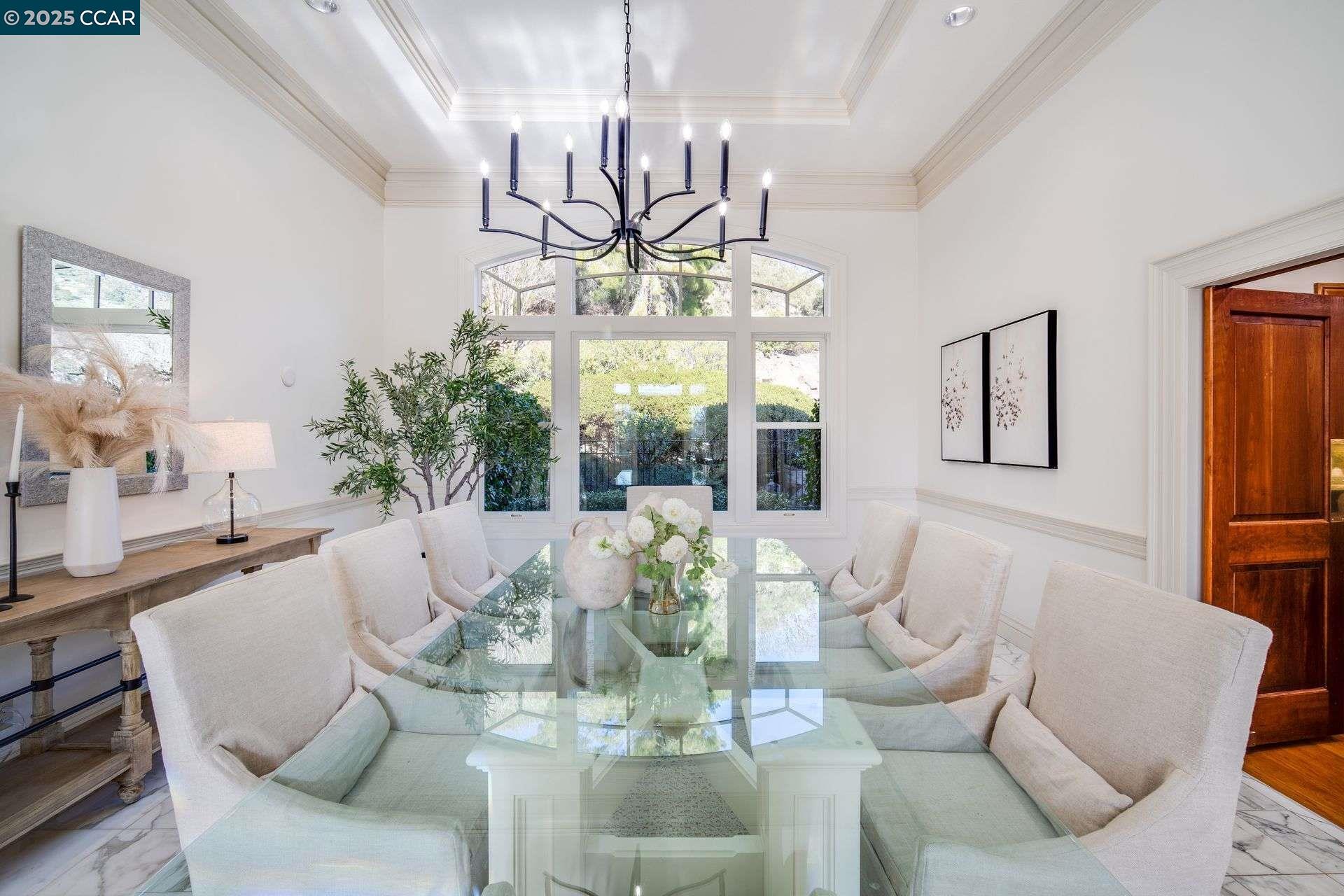 2420 Diablo Lakes Ln