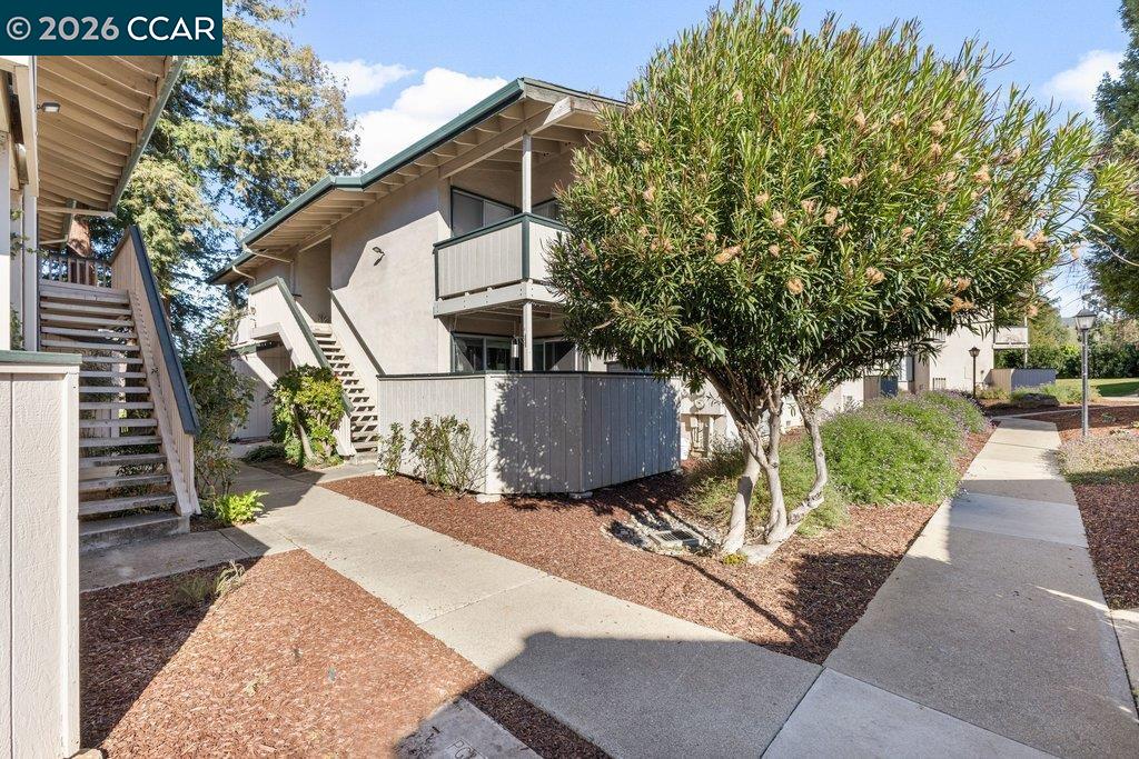 5460 Concord Blvd Unit: E4