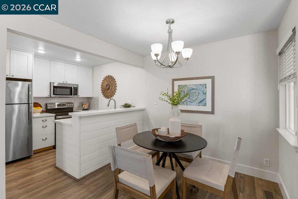 5460 Concord Blvd Unit: E4