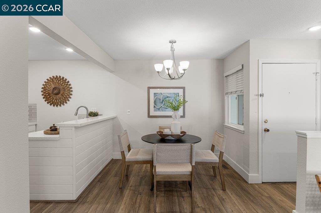 5460 Concord Blvd Unit: E4