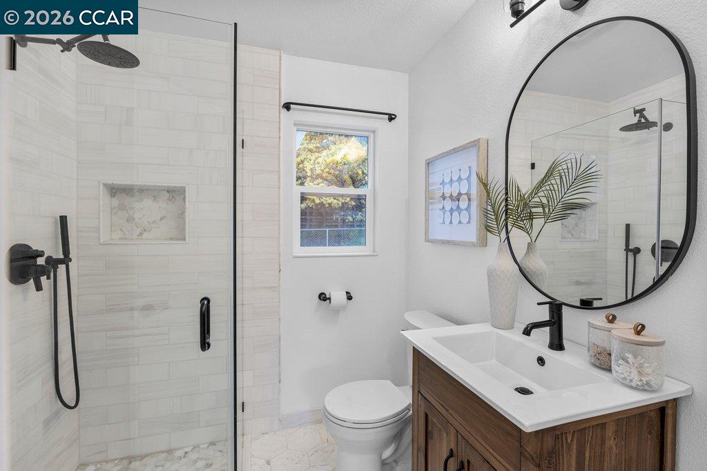 205 Castle Hill Ranch Rd