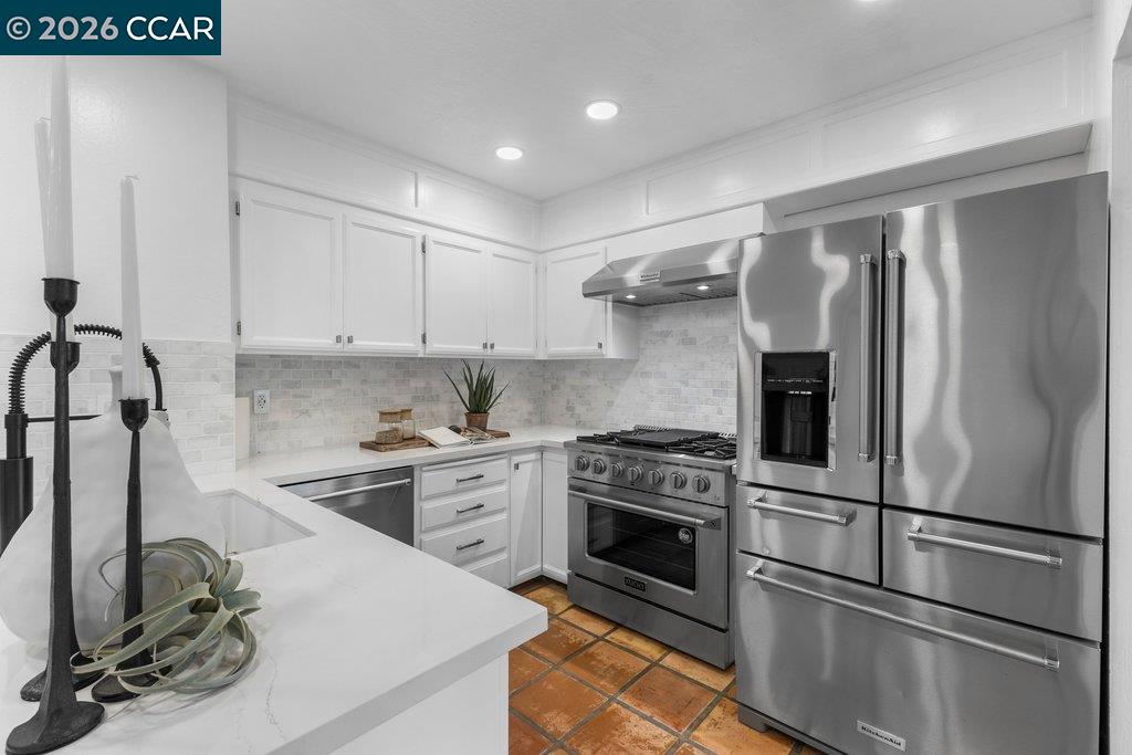 205 Castle Hill Ranch Rd