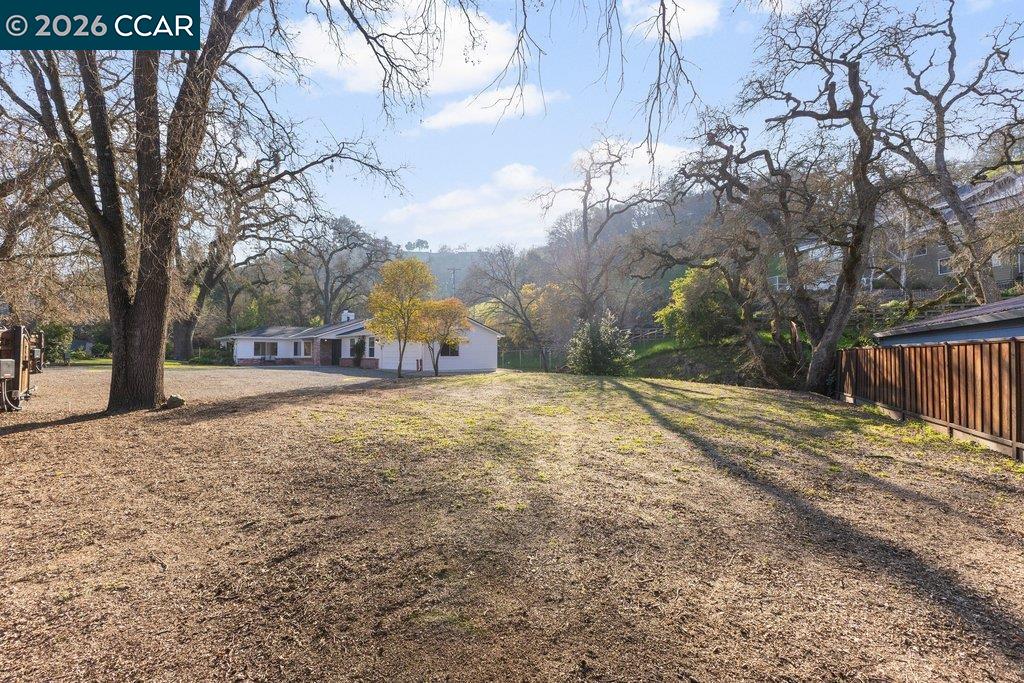 205 Castle Hill Ranch Rd