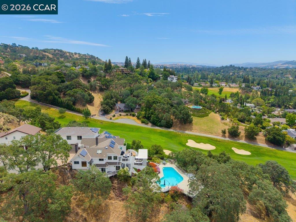 136 Tracy Ln