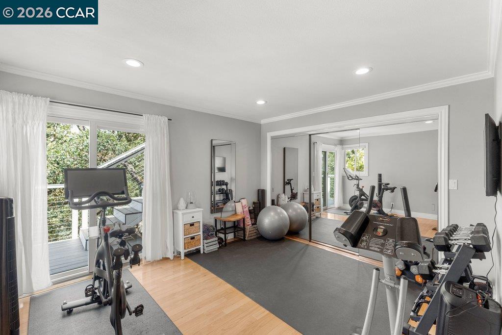 136 Tracy Ln