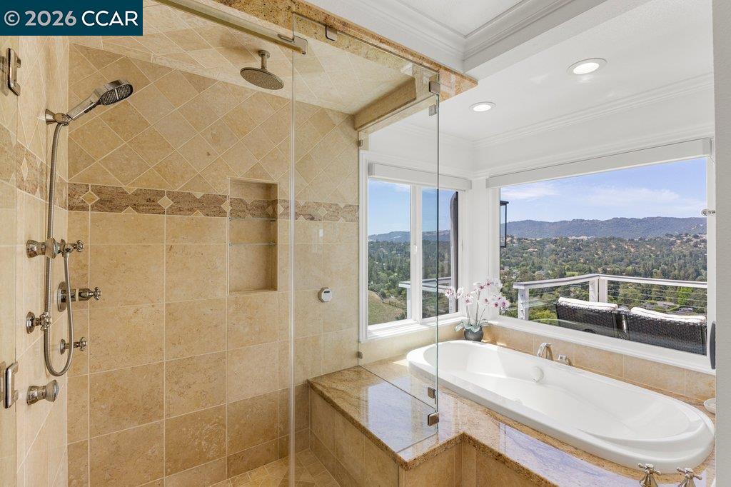 136 Tracy Ln