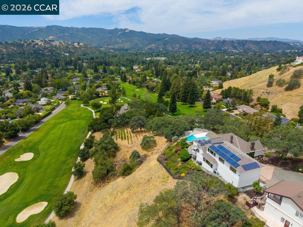 136 Tracy Ln