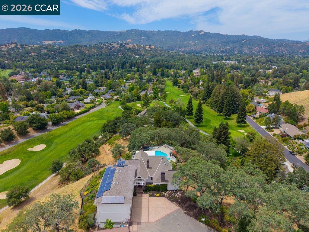 136 Tracy Ln