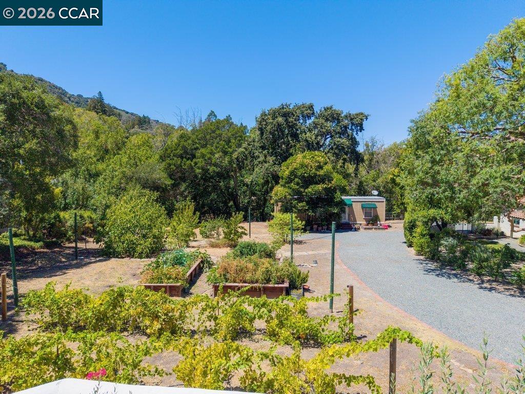 536 Highland Dr, Lot B