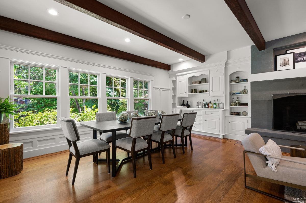 10 Canyon Road