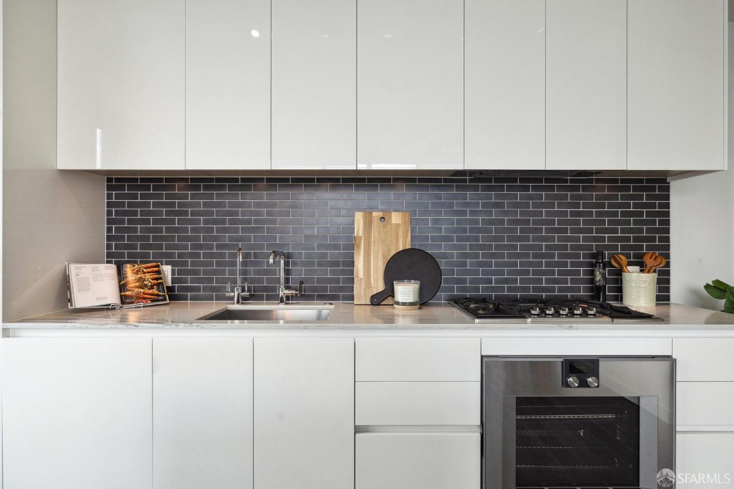 1000 3rd Street # 1605